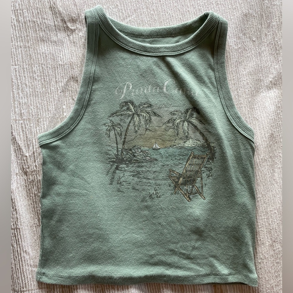 a cropped punta cana tank top from hollister.